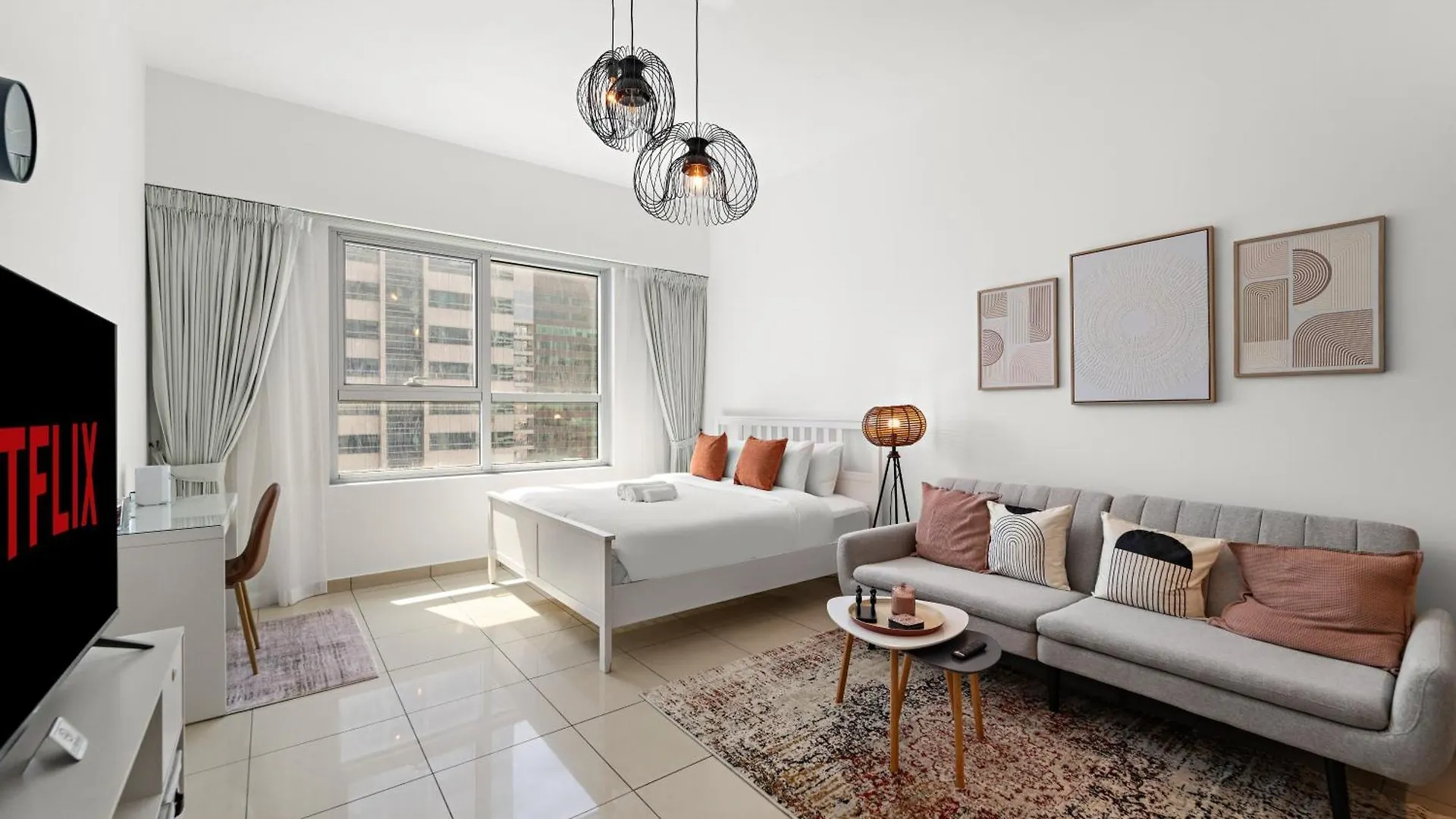 Cozy Studio Near The Beach With Access To Pool And Gym Dubaj